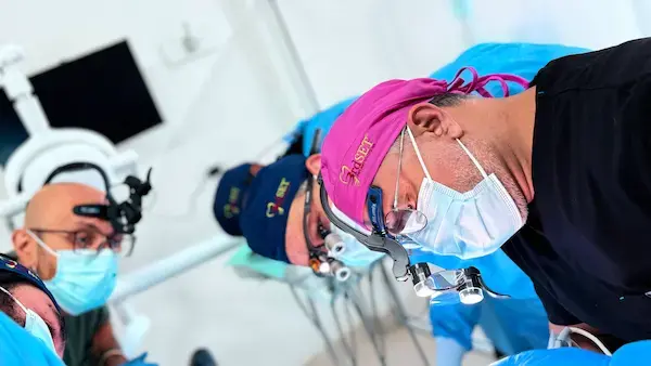 3rdSET live-patient dental implant training